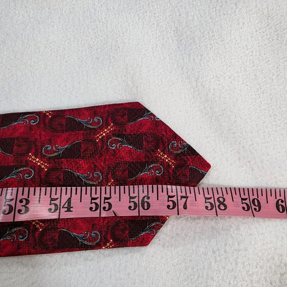 Robert Talbott Best of Class Nordstrom Red Paisley Silk Tie Hand Sewn USA Mens